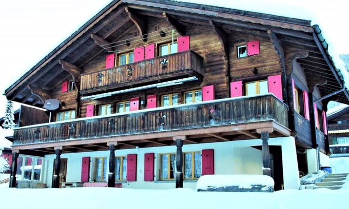 Grindelwald Chalet De Esquí | Auténtico Chalet alquilado en su conjunto