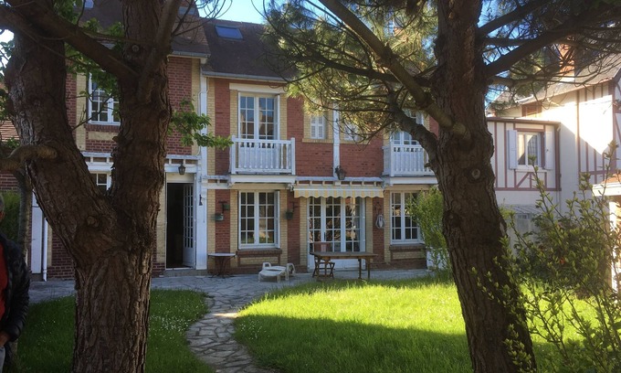 Villers-sur-Mer Casa | Auténtica villa normanda