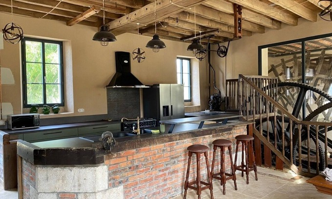 La Vernelle Casa | Authentique Moulin à eau du e Siècle
