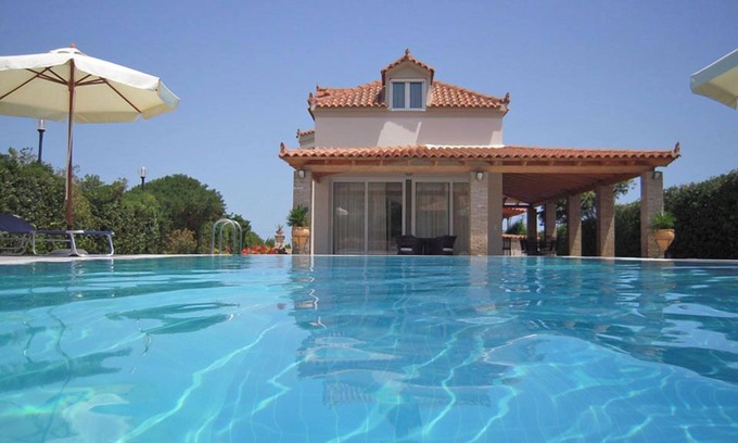 Ermionida Villa | Villa autorizada por la Organización Nacional de Turismo de Grecia (G. N.T. O.)