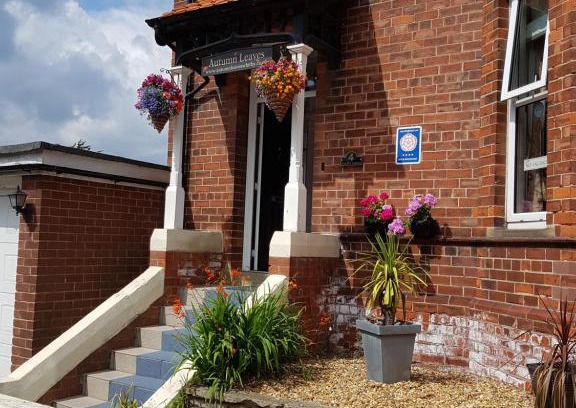 Whitby Casa | Autumn Leaves Guest House