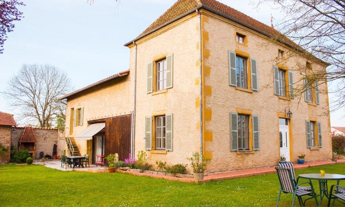 Pouilly-sous-Charlieu Cama Y Desayuno | Aux Ronzières
