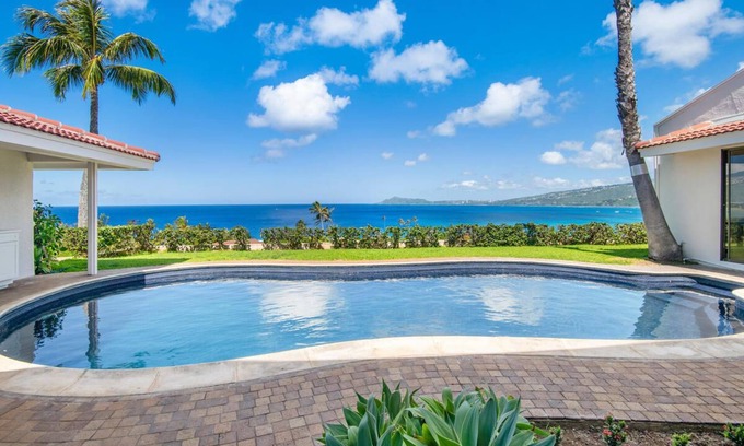 Hawaii Kai Casa | Privado cuatro dormitorios 2. 5 baños hogar con piscina privada