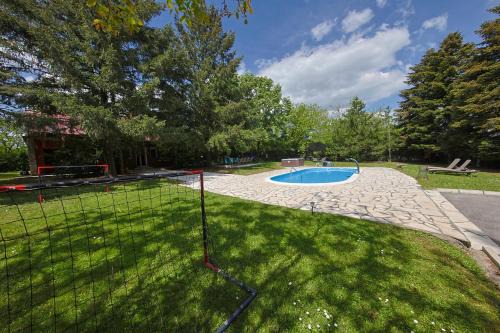 Mladenovac Casa | Avalavanda Cherry Hill