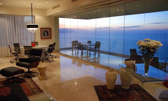 Puerto Vallarta Condominio | Avalon 1005 Unidad de esquina, piso 10!