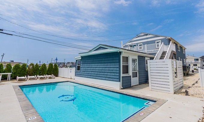 Avalon Condominio | Avalon BEACH BLOCK with a POOL: 1 Bedroom