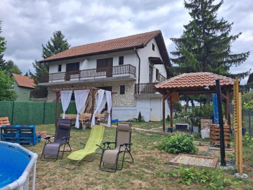 Mladenovac Casa | Avalski put