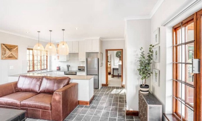 Stellenbosch Apartamento | Avemore Olive Apartment will be your all time destination in the winelands