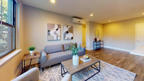 East Falls Apartamento | Avenue B234 2bedroom With Pool, Gym, Parking