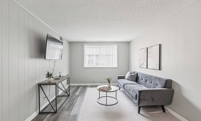 Glengarry Apartamento | Avery Apartments D4 I Spacious 2 Bed 1 Bath