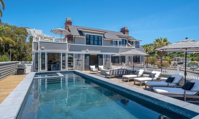 Avila Beach Casa | Avila Beach Palmera - Private Pool, 4 King Master Suites and Steps From the Sand