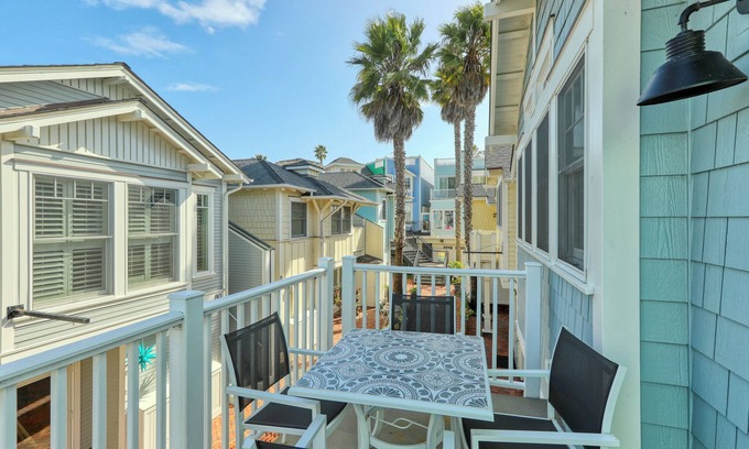 Avila Beach Condominio | Avila Good Life - A luxury 2 Bdrm condo 3 houses from beach with ocean views