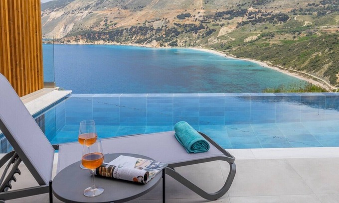 Zola Condominio | Avithos - Lassu Retreat