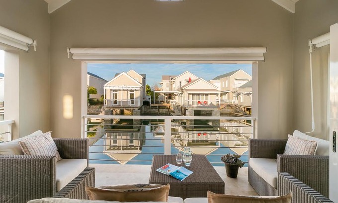Knysna Casa | Avocet Nest on Thesen Island