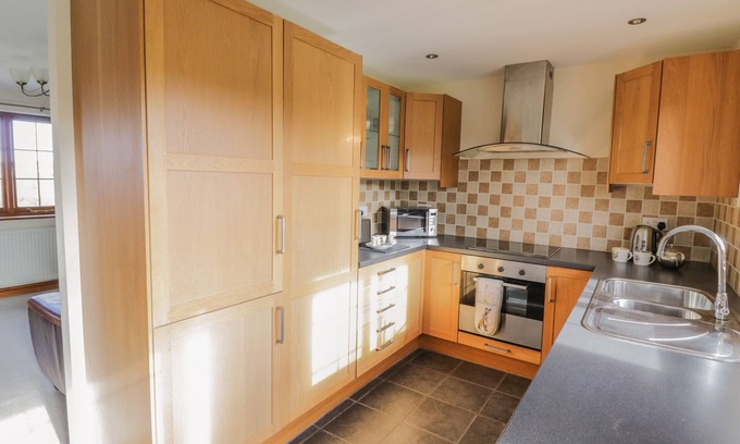 Ardens Grafton Cabaña | AVON VIEW, family friendly in Welford-On-Avon