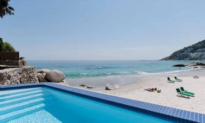 Clifton Casa | Award Winning Clifton Bungalow. Unparalleled!