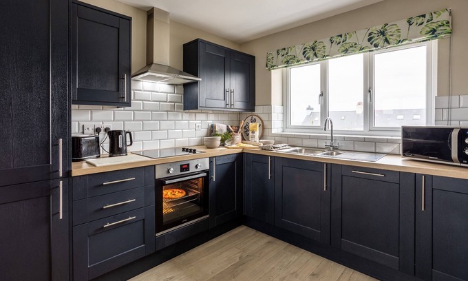 Rhosneigr Casa | Awelfa - A lovely house accommodating 6 in Rhosneigr