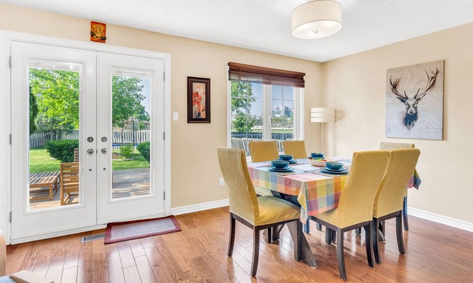 Fletchers Creek South Casa | Awesome 4BR in Brampton ~ Spacious Family Retreat