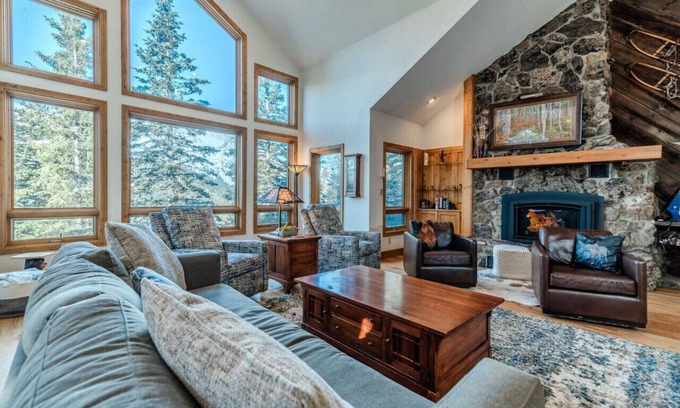 Alma Cabina | Awesome 6Bed/4Bth MT Cabin, Hot Tub/Views