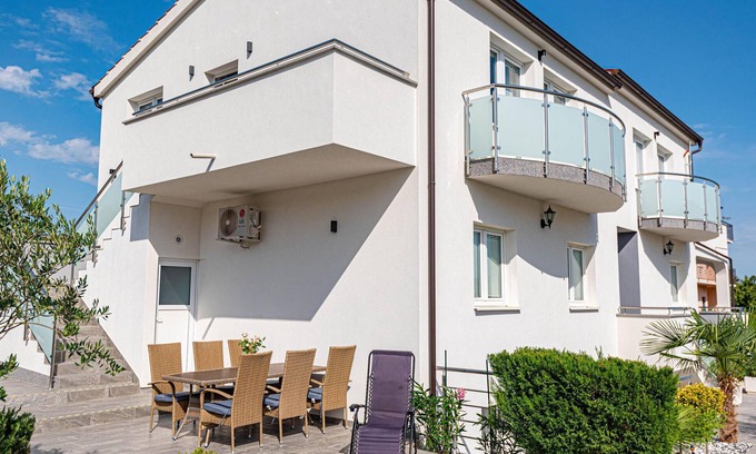 Bilice Apartamento | Impresionante apartamento en Bilice con.