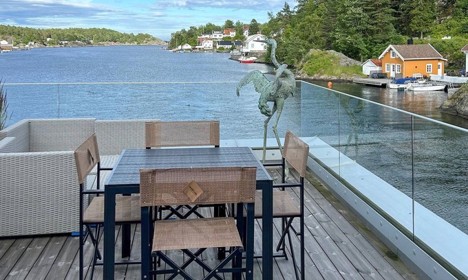 Arendal Apartamento | Impresionante apartamento en Staubø con.