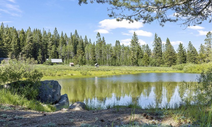 Arnold Cabina | Awesome Cabin With A View! 3 Bedroom Cabin by Redawning