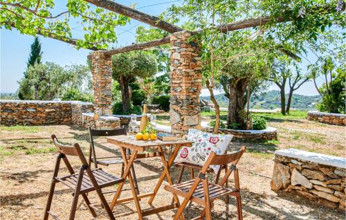 Constantina Casa | Awesome Home In Constantina With Wifi