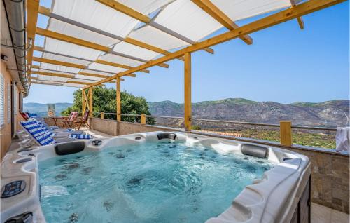 Grebastica Casa | Awesome Home In Grebastica With Wifi