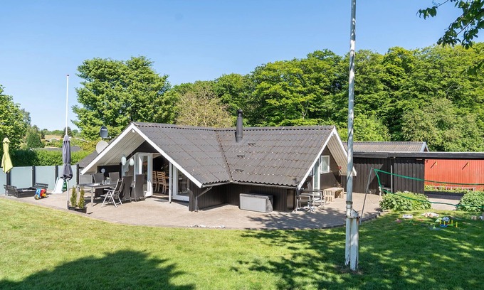 Hejlsminde Strand Casa | Casa acogedora en Hejls con cocina