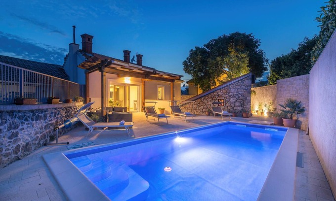 Novi Vinodolski Casa | Impresionante casa en Novi Vinodolski