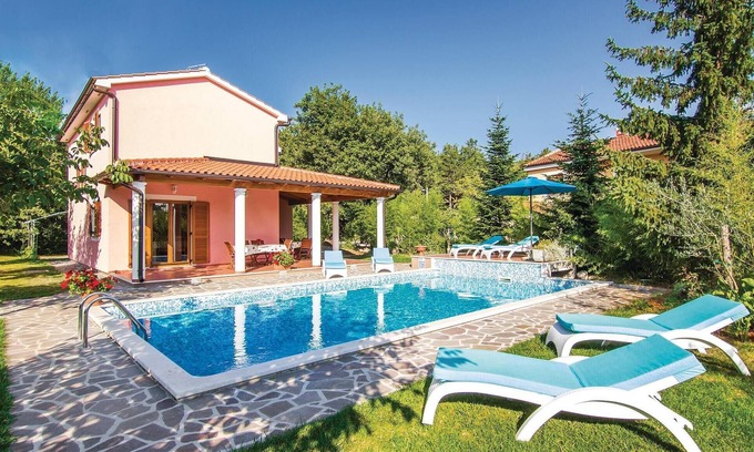 Laginji Casa | Impresionante casa en Laginji con sauna