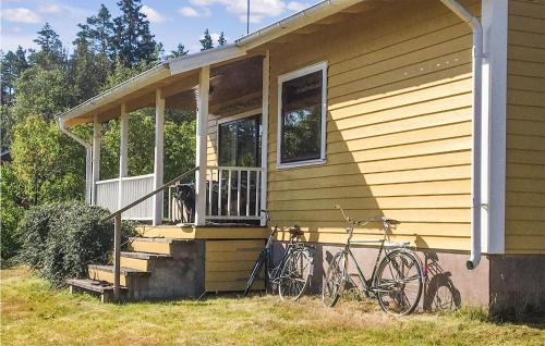Uppvidinge Casa | Awesome Home In Lenhovda With Wifi