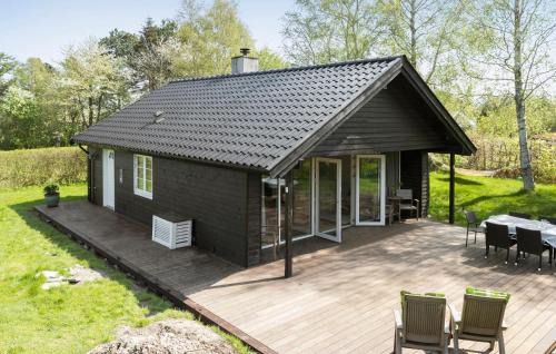 Melby Casa | Awesome Home In Melby With Kitchen