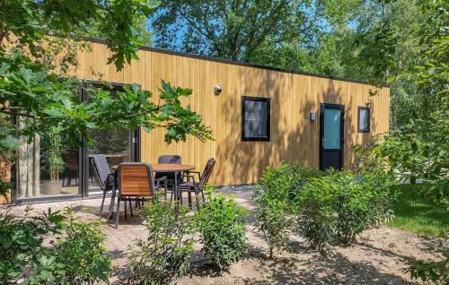 Oosterwolde Casa | Awesome Home In Oosterwolde With Wifi