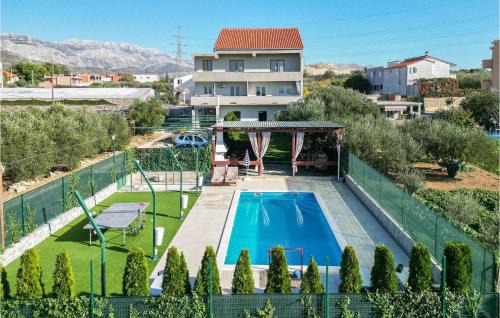 Dracevac Casa | Awesome Home In Split With Wifi