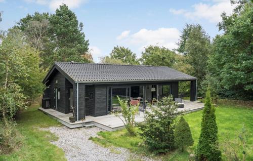 Stege Casa | Awesome Home In Stege With Kitchen
