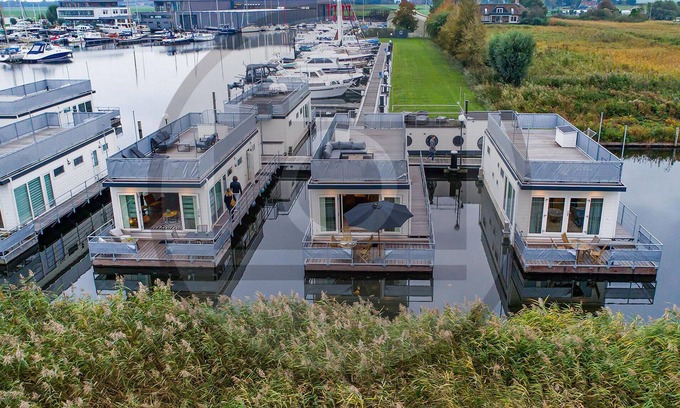 Municipality of Aalsmeer Alquiler De Eote | Awesome Ship/boat in Aalsmeer With 2 Bedrooms and Wifi