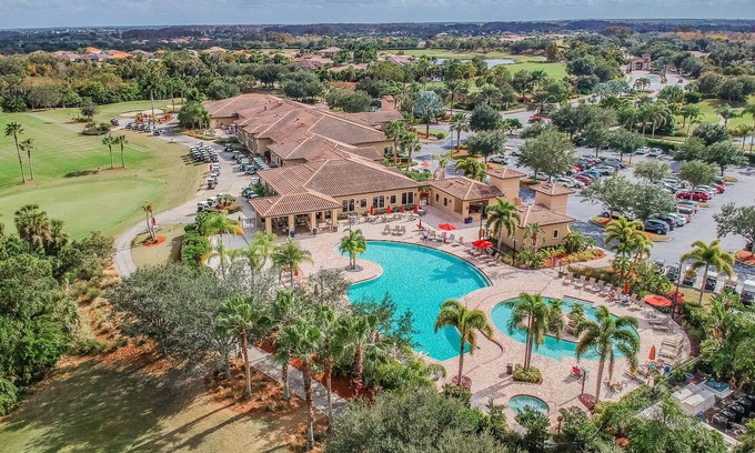 Braden River Casa | Awesome Views.. 2 BR Condo in Riverstrand Golf Resort