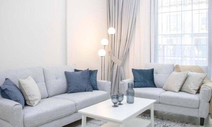 Mirdif Apartamento | AWS Holiday Homes - Indulge in Elegance