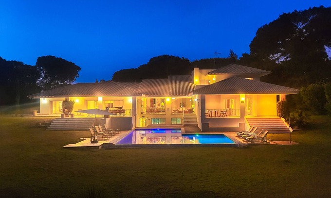 Vilamoura Villa | Azaleas by Check-in Portugal
