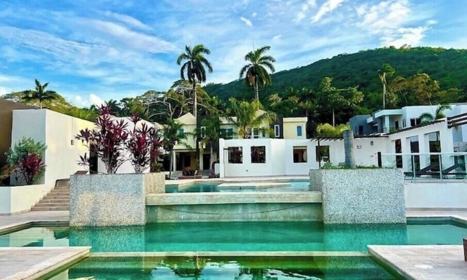 Reading Villa | Azalia Palms: New Oceanview Villa, 15 Min from MBJ Airport