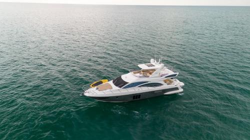 Amador Alquiler De Eote | Azimut 58