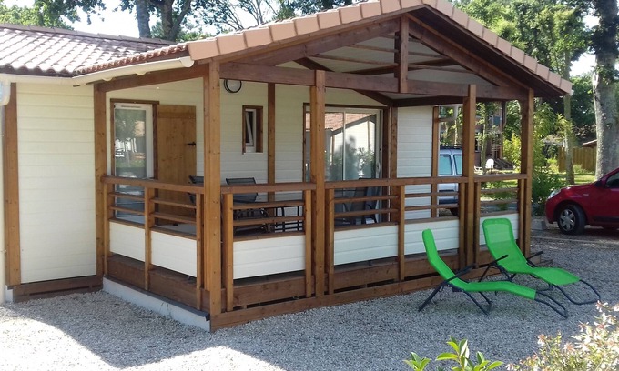Azur Chalet De Esquí | AZUR: Chalet en parque residencial en el corazón de un bosque de pinos, cerca de playas y golf.