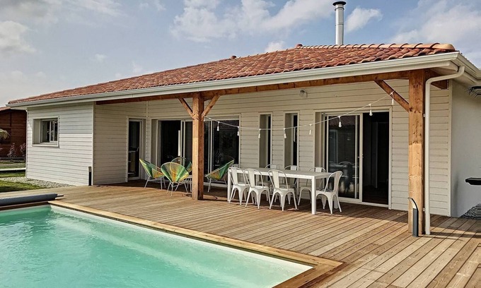 Azur Casa | AZUR, villa para 8, piscina climatizada y jacuzzi