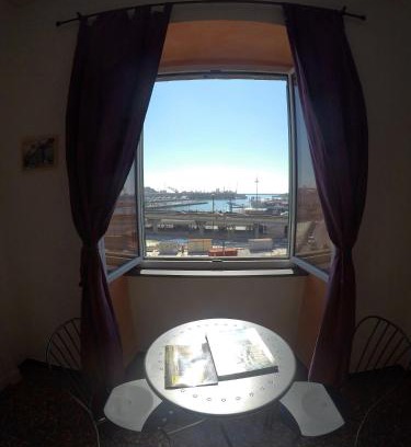 San Teodoro Cama Y Desayuno | B&B Al Fronte del Porto