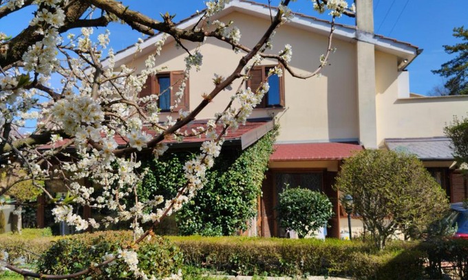 Terni Cama Y Desayuno | B&B Angolo Verde