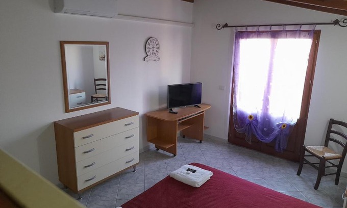 Samugheo Cama Y Desayuno | B&B da Marianna
