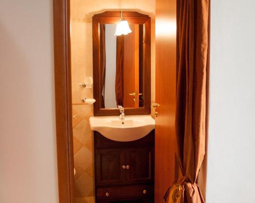Laino Borgo Cama Y Desayuno | B&B del Borgo