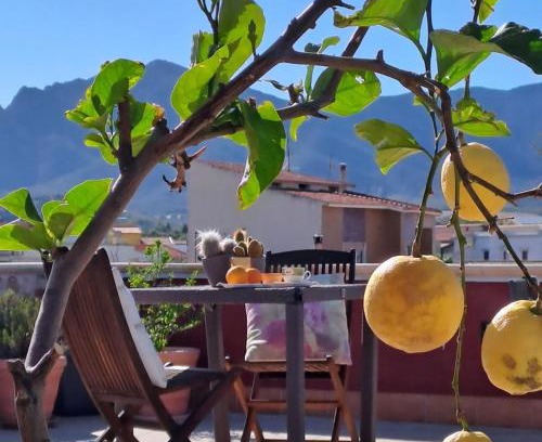 Sarroch Cama Y Desayuno | B&B Domu Mea