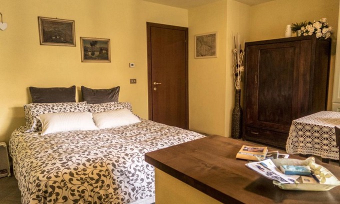 Moncrivello Apartamento | B&B Il Mirtillo
